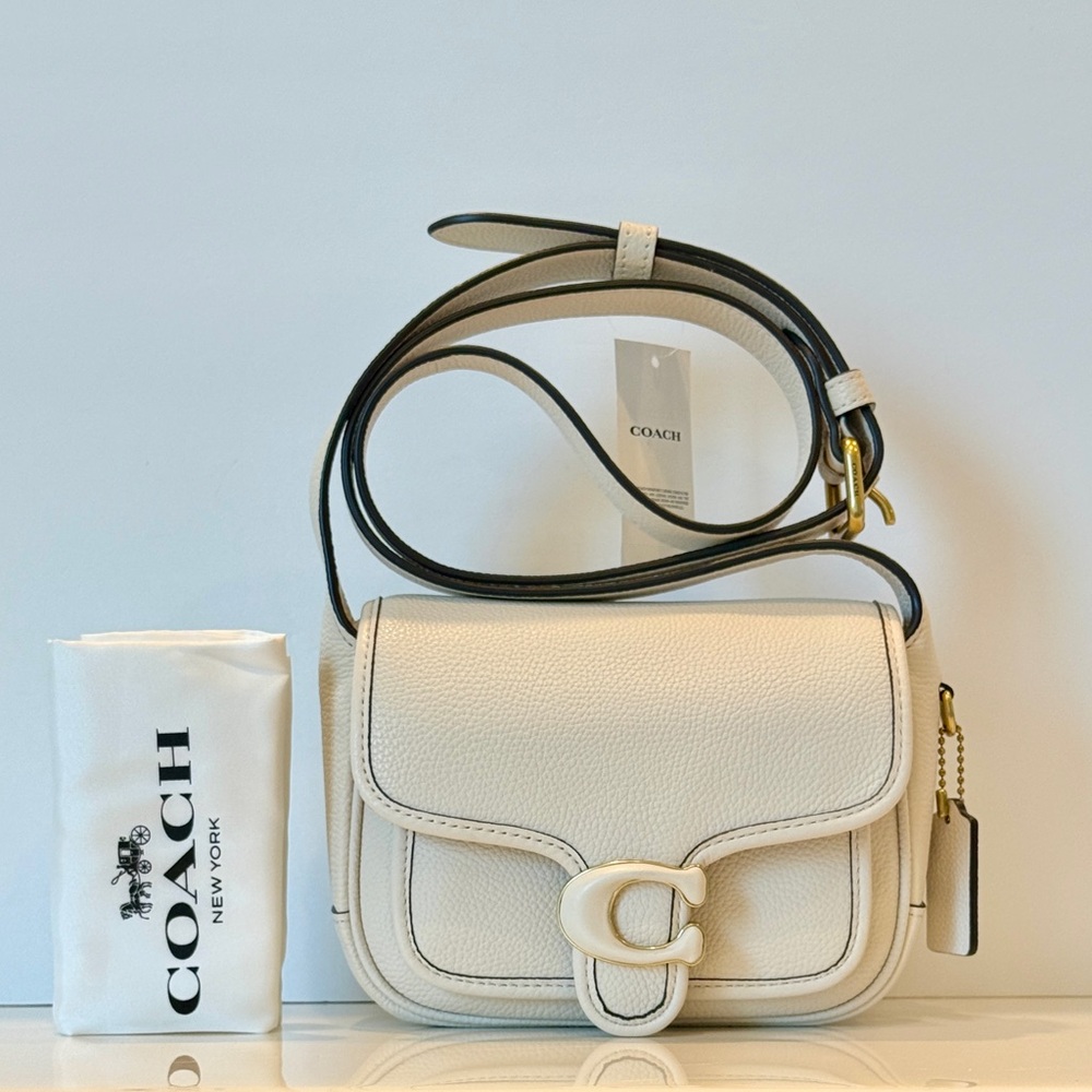 NWT Coach 
Polished Pebble Leather Crossbody Tabby Messenger 19 - B4/Chalk